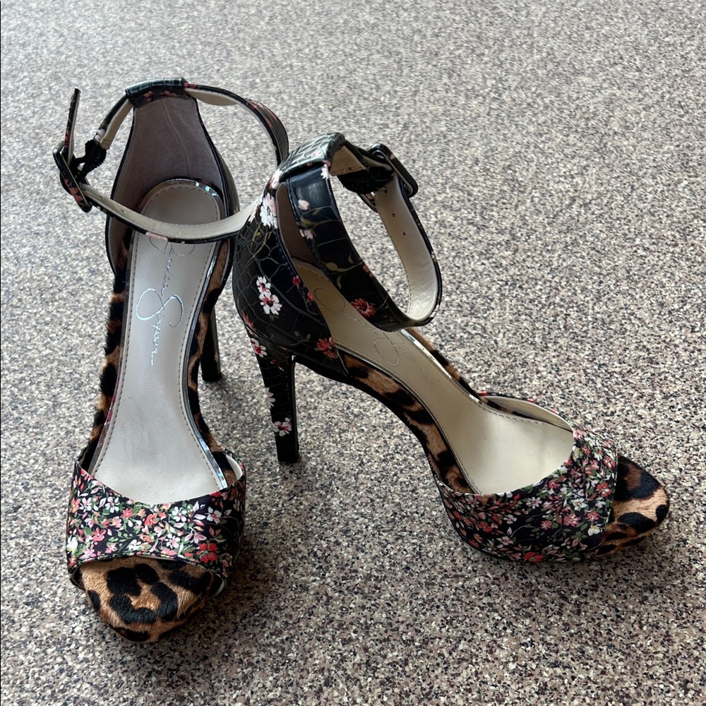 JESSICA SIMPSON Floral and Leopard Print High Heels